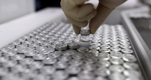 Украина получит от Всемирного банка 2,5 миллиарда гривен на приобретение вакцины от COVID-19