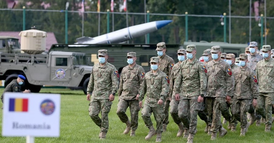 Рада приняла закон Зеленского о допуске иностранных войск на учения в Украину