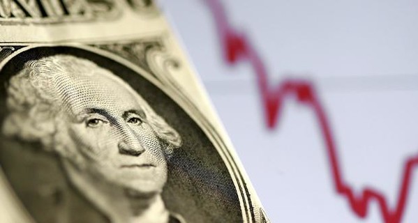 Курс валют на сегодня: евро резко просел, доллар упал
