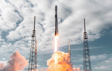 SpaceX отправила в космос сразу 143 спутника