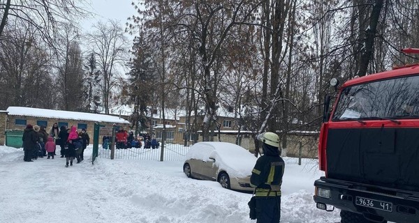 В Киеве произошел пожар в детском саду, эвакуировали более сотни детей