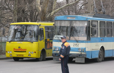 Прямая линия: Зачем в Симферополе поменяли маршруты городских автобусов? [ВИДЕО]