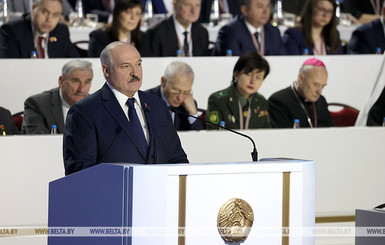 Лукашенко высказался о мессенджерах и заявил, что не является активным пользователем сети