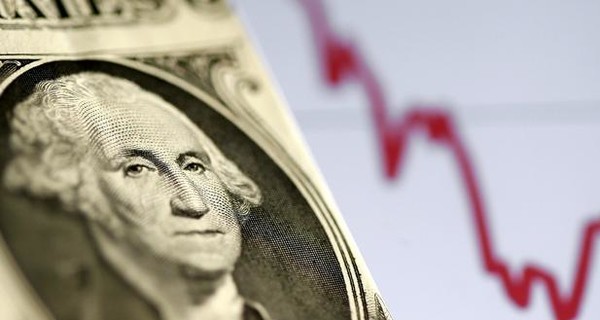 Курс валют на сегодня: доллар вырос, евро резко упал