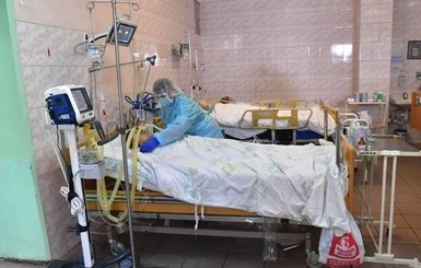 На Львовщине уволен глава больницы, где из-за отключения аппаратуры умерли два пациента