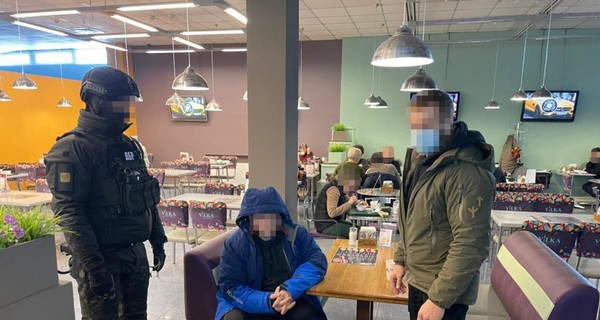 ГБР задержало адвокатов, которые обещали устроить в бюро за 15 тысяч долларов