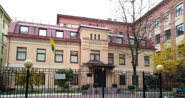 В Санкт-Петербурге напали с ножом на сотрудника консульства Украины