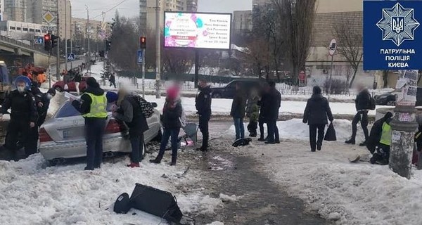 В Киеве водитель под кайфом при побеге от полиции сбил двух пешеходов
