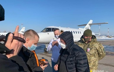 Снятый с самолета экс-зампредседателя правления ПриватБанка вышел под залог