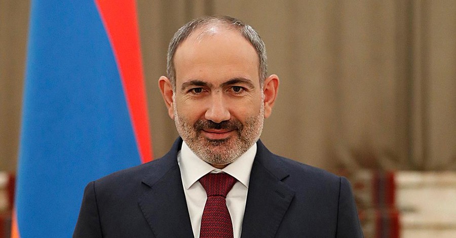 Генштаб Армении потребовал отставки премьер-министра, тот заявил о военном перевороте