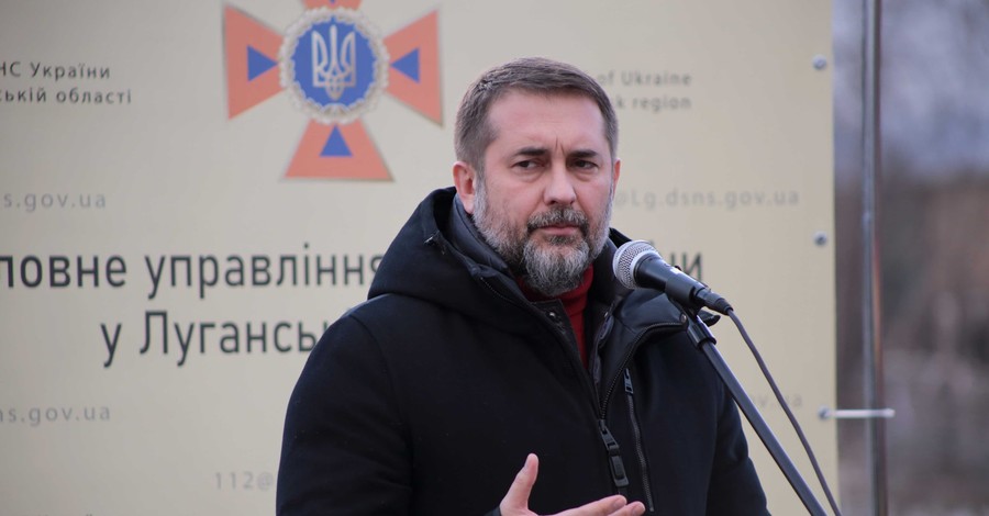 Луганский губернатор ко Дню независимости обещал телевышку, которой хватит до российской границы