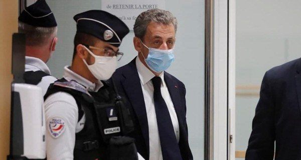 Суд приговорил экс-президента Франции Николя Саркози к 3 годам лишения свободы