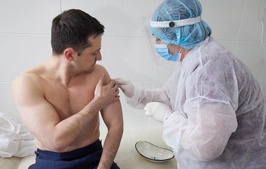 Зеленский вакцинировался от коронавируса в военном госпитале Северодонецка