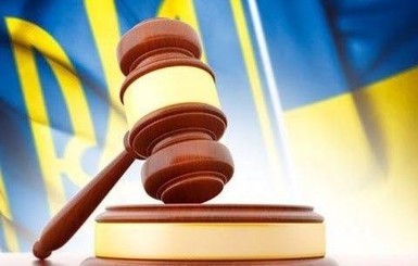 Судьи, псевдоактивисты и экорейдер - в Николаеве требуют 9 млрд с глиноземного завода