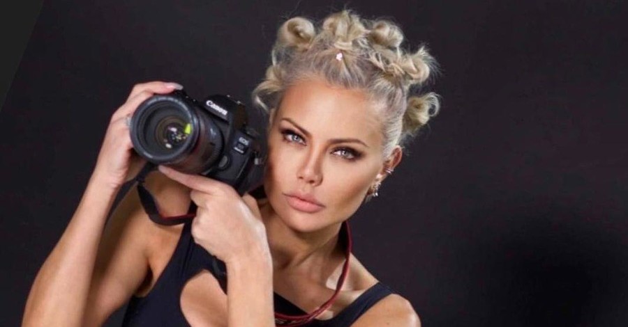 В Украину не пустили известную модель и фотографа Анастасии Волочковой