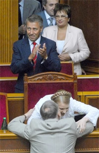 «Регионам» не удалось уволить Тимошенко 