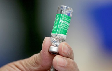 Столичный медик показал разницу между вакцинами Covishield и AstraZeneca