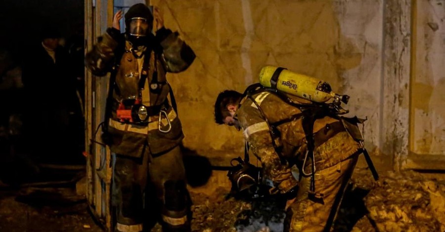 В Киеве произошел пожар в частной бане, погибли три человека