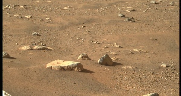 Марсоход Perseverance совершил первую поездку по Марсу
