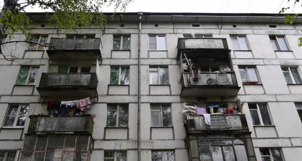 Дома украинцев разваливаются: что делать с аварийным жильем