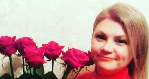 В белом гробу и белом платье: родные похоронили убитую в Киеве киберполицейскую
