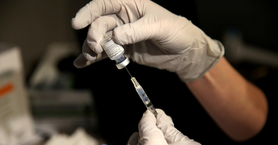 Вакцинация в Украине: за сутки прививку получили 9 034 человек