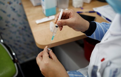 Ряд стран ЕС требуют перераспределения вакцин от коронавируса
