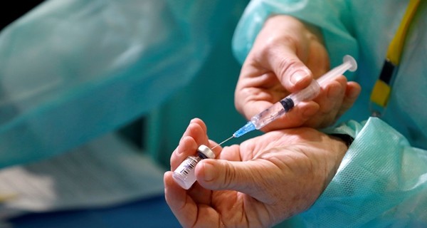 Ляшко: Украинцев старше 80 лет будут вакцинировать на дому