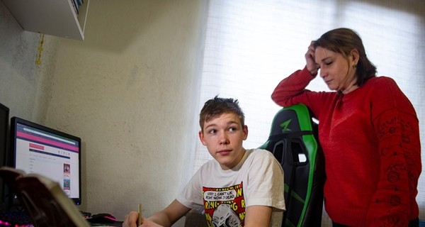 Киевских школьников досрочно отправили на весенние каникулы