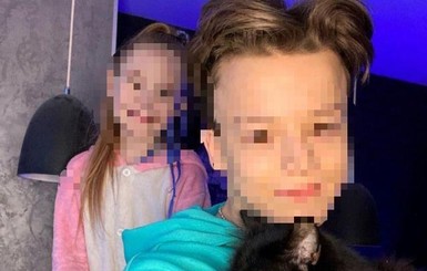 После скандала 8-летняя модель удалила все фотографии с 13-летним блогером