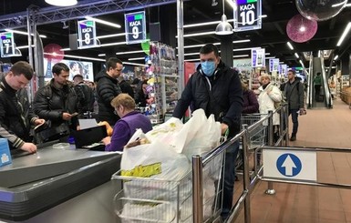 Две трети украинцев изменили потребительские привычки из-за карантина