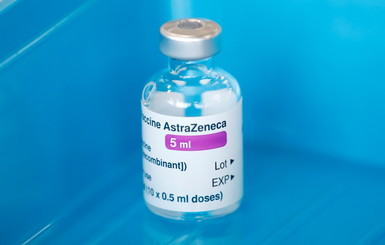 Страны ЕС начали снимать запреты на вакцину AstraZeneca
