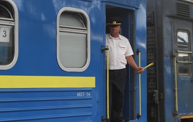 Укрзализныця грозит остановить все поезда: трудовой коллектив в отчаянии 
