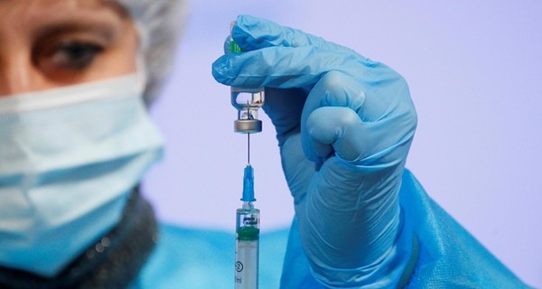 В Украине вакцинировали от коронавируса более 108 тысяч человек