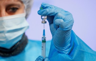 В Украине вакцинировали от коронавируса более 108 тысяч человек