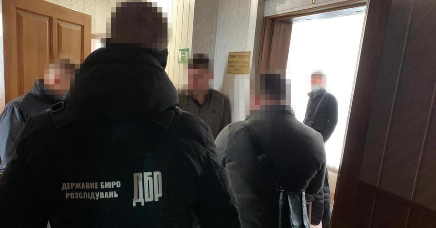В Николаеве чиновник Госпродпотребслужбы вымогал с рестораторов деньги за работу во время карантина