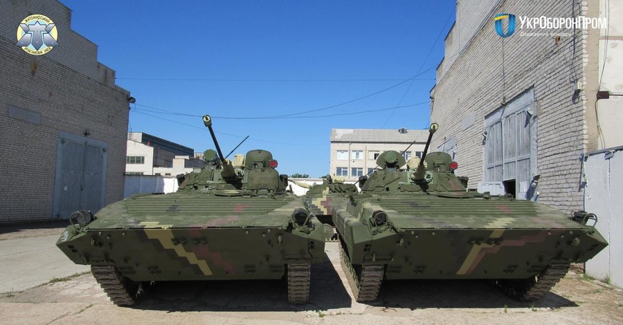 Вооруженным силам Украины передали 26 отремонтированных боевых машин пехоты
