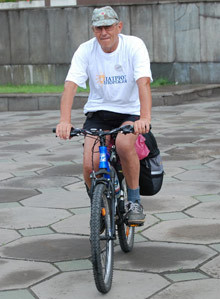 Запорожский велосипедист пересек Украину за три недели. 