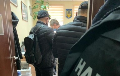 НАБУ и САП сообщили о задержании родственника судьи Вовка