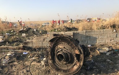 В МИД нет подтвержденной информации об обвинении 10 лиц в крушении самолета МАУ в Иране  