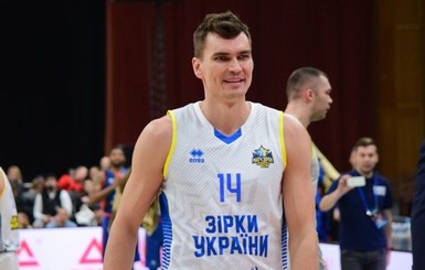 Баскетболист сборной Украины сменил фамилию