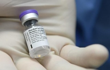 Украина подписала договор с Pfizer, но дата поставки вакцин неизвестна