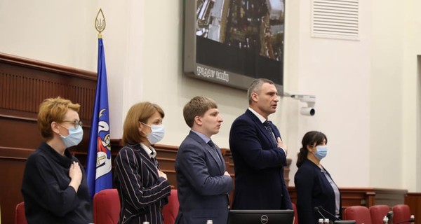 Киевсовет впервые соберется онлайн и попросит о прямых закупках вакцин от коронавируса