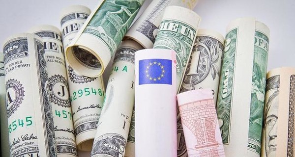 Курс валют на сегодня: евро взлетел выше психологической отметки