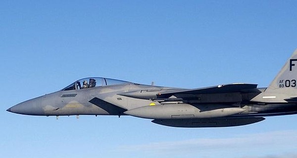 Байдену предлагают передать Украине 100 истребителей-бомбардировщиков F-15