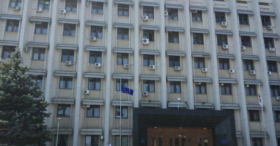 С обладминистрации Саакашвили сняли украинский флаг