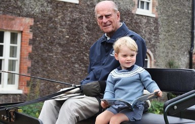 Британские принцы Уильям и Гарри опубликовали воспоминания о дедушке принце Филиппе