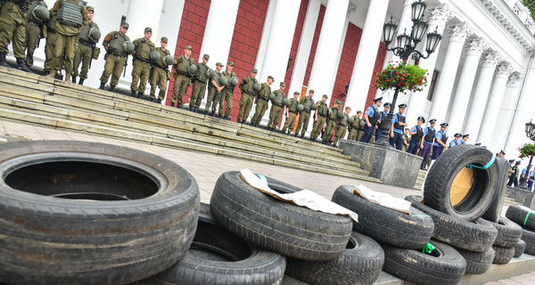 В Одессе горсовету устроили газовую атаку