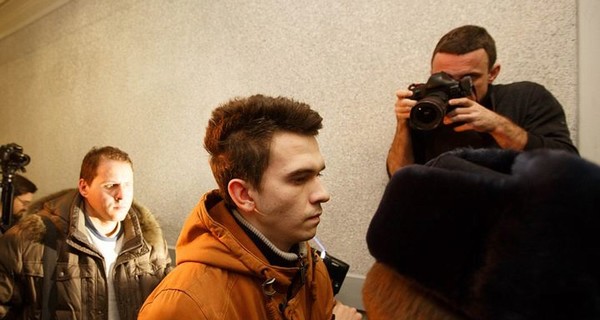 21-летнего администратора 