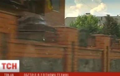 Под Киевом во двор усадьбы упала сигнальная ракета, выпущенная из армейского вертолета 